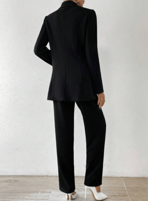 Traje de damas con botón en solapa - Imagen 3