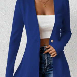Blazer unicolor con botón delantero