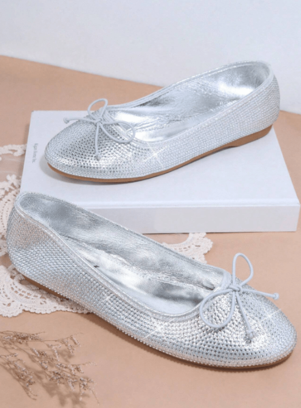 Zapatillas brillantes con lazo - Imagen 2
