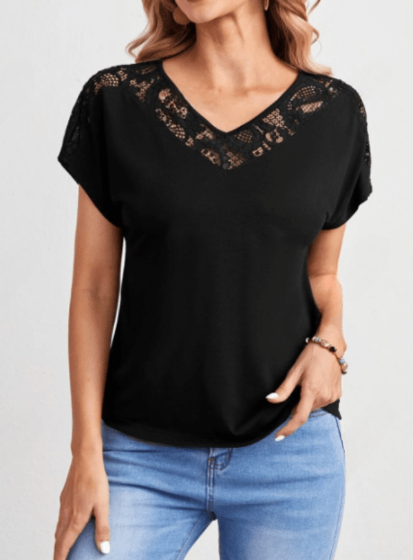 Camisa con encaje de manga murciélago